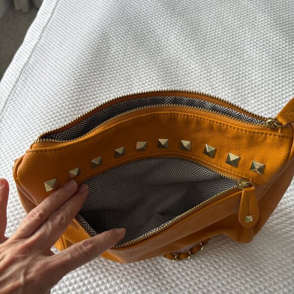 Steve Madden Mustard Colour - Please read Description - Picture 10 of 10